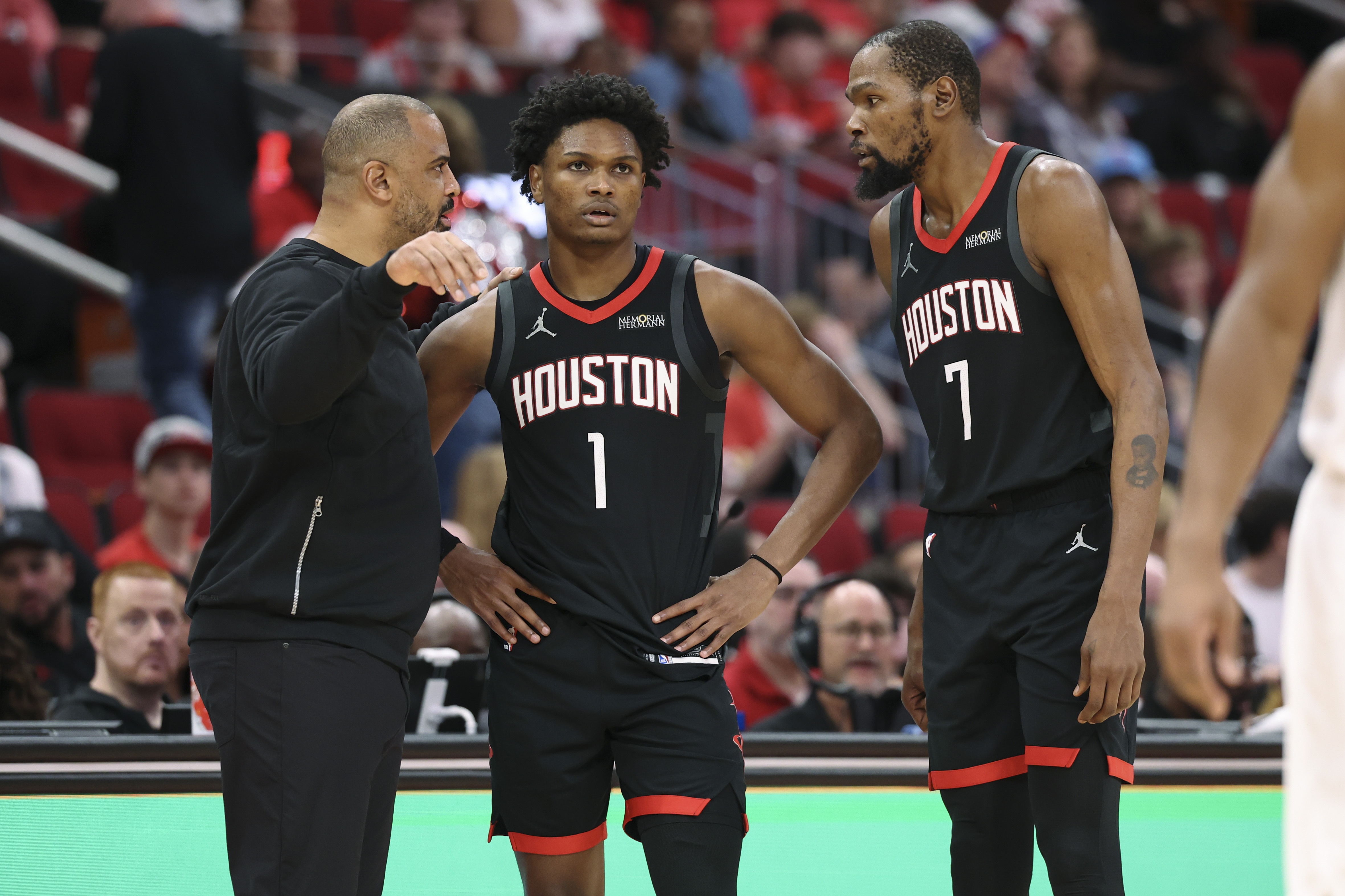 kaiyun-NBA彩经：火箭大胜奇才 雄鹿不敌绿军 爵士难挡掘金 快船拿下勇士