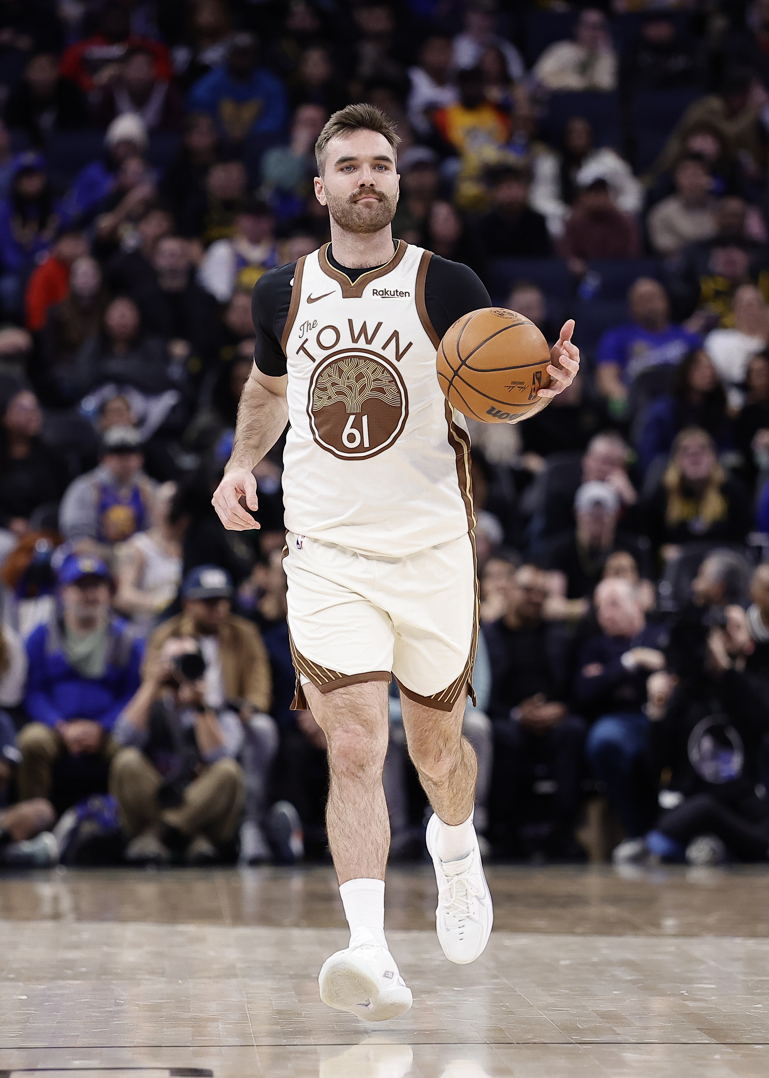 开云体育入口-库里过去11场缺席期间 斯潘塞3场得分全队最高 梅尔顿&amp;穆迪2次