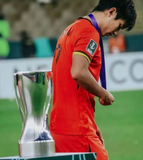 kaiyun app-U23国足惨败日本仅一天，三大恶心情况发生，贺炜说了句公道话